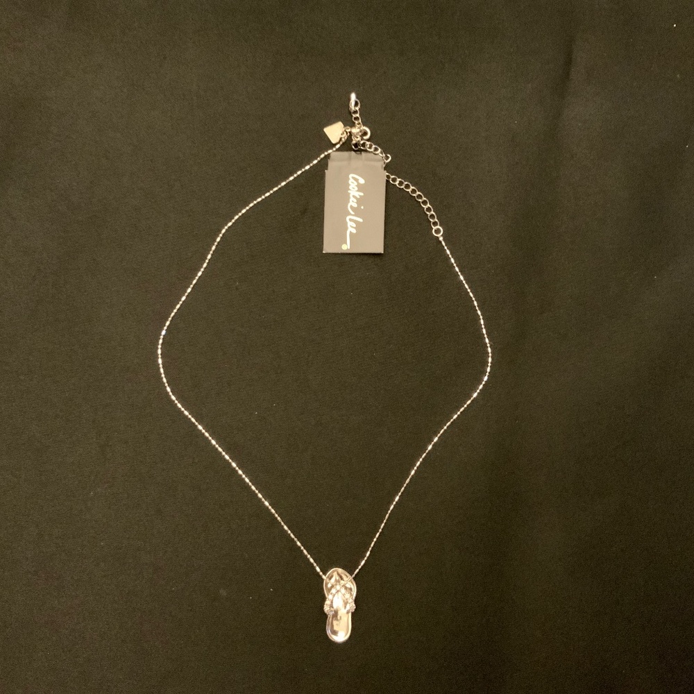N1/ NWT 18” Cookie Lee Necklace - Silver/Cubic Zirconia Flipflop pendant